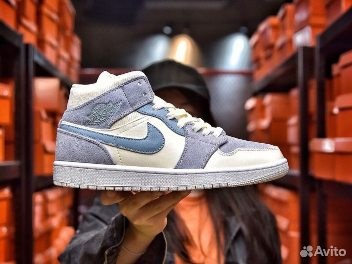 Nike Air Jordan 1 Wmns L.Violet / Blue LUX