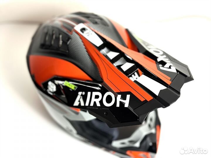 Мотошлем Airoh Aviator 3 Saber Orange Gloss