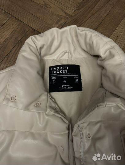 Пуховик женский stradivarius S
