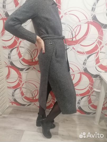 Пальто демисезонное