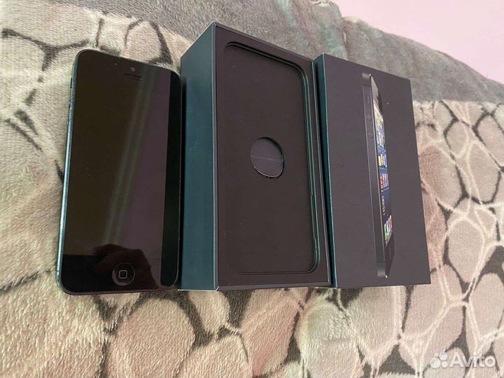 Телефон iPhone 5с