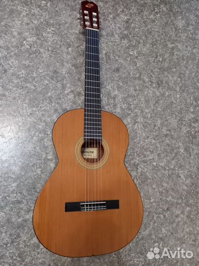Классическая Испанская гитара массив