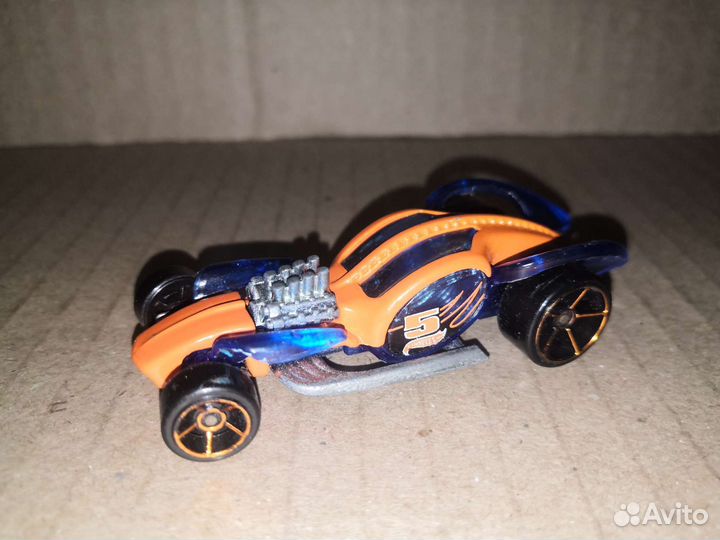 Машинки Hot Wheels