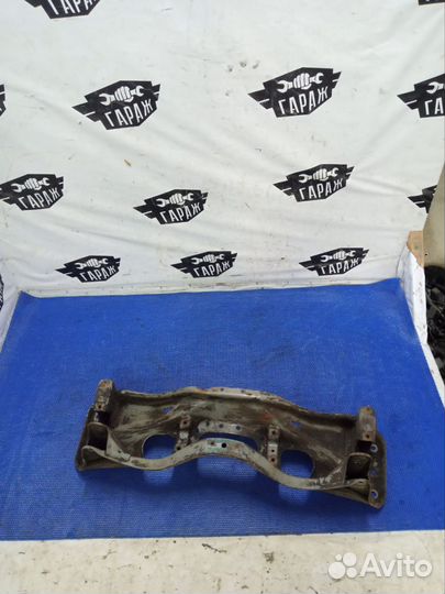 Передний подрамник Subaru Legacy BG