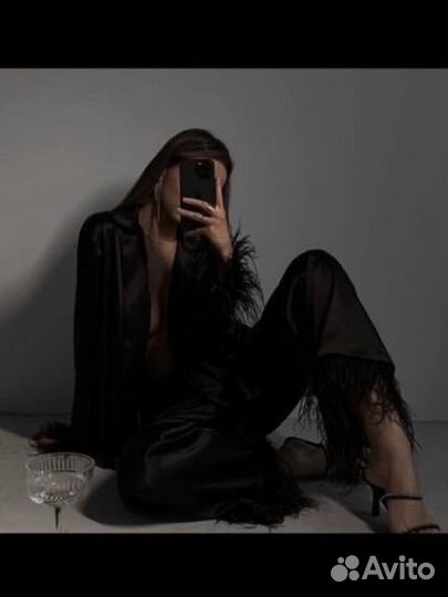 Брюки с перьями look online