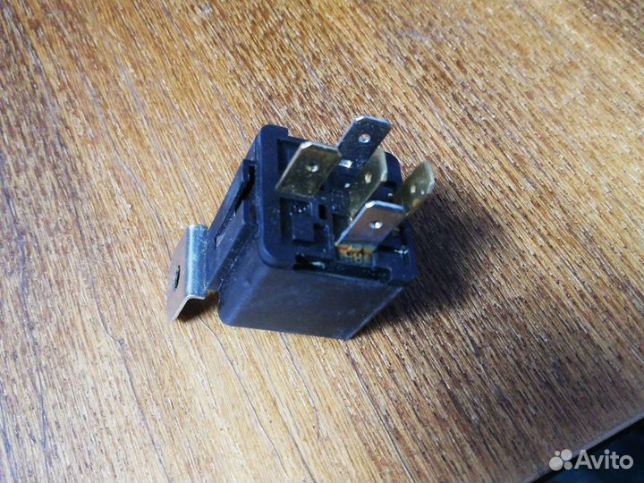 Реле Лада Ларгус