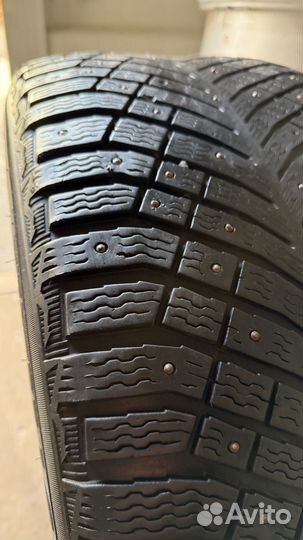 Michelin X-Ice North 4 SUV 275/40 R22