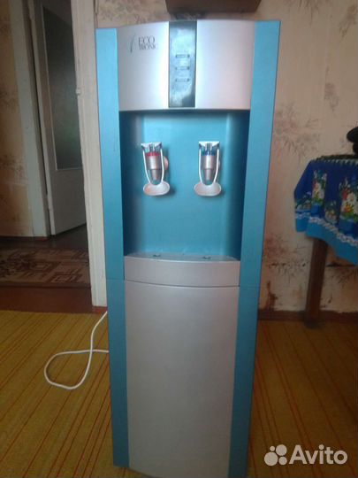 Кулер напольный