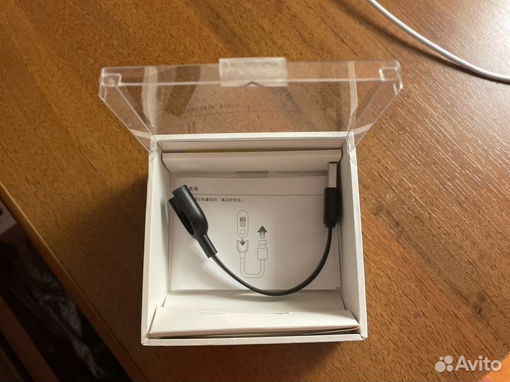 Зарядное устройство для фитнес браслета