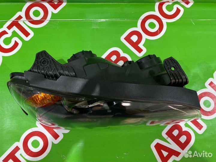 Фара правая Hyundai Elantra 3 XD 2003-2009