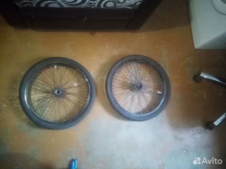 Колесо на BMX переднее