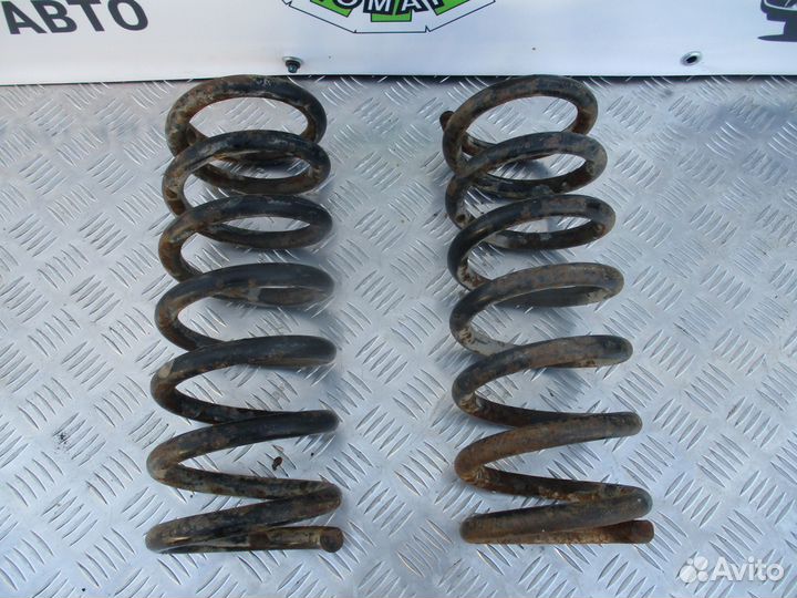 Пружина передняя Volkswagen Transporter T3 91г