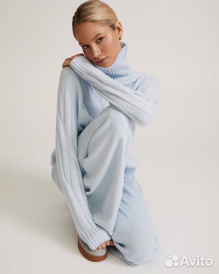 Шикарный теплый вязаный костюм