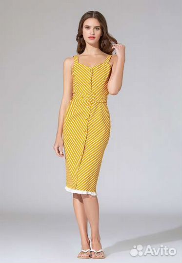 Платье с поясом в полоску