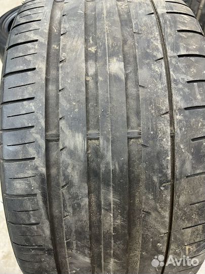 Dunlop SP Sport Maxx 050+ 245/40 R19 и 275/35 R19 98Y