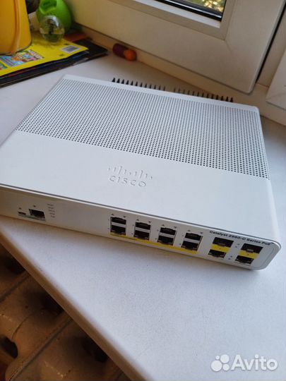 Коммутатор cisco WS -C2960C-8PC-L