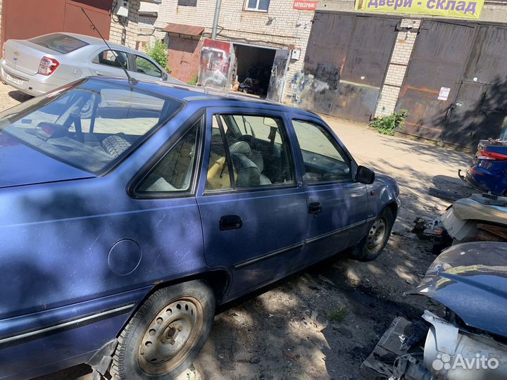 Daewoo nexia в разбор 16 клапанов