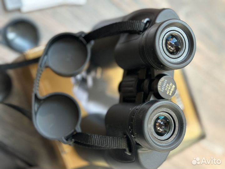 Бинокль Nikon Aculon A211 12x50