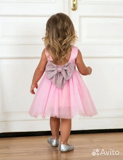 Платье для девочки новое