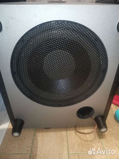 Сабвуфер 25см odeon av300