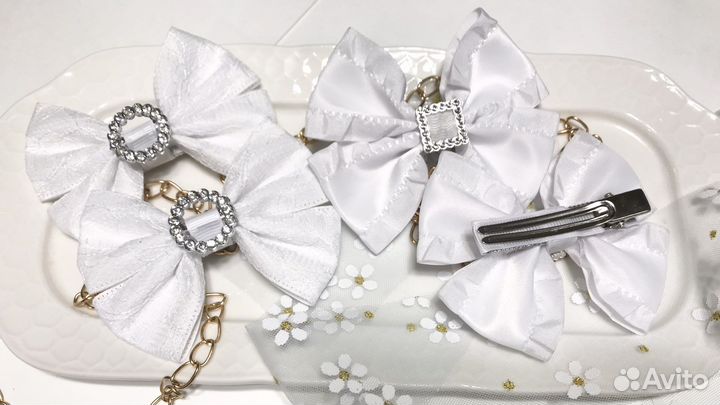 Банты на зажимах