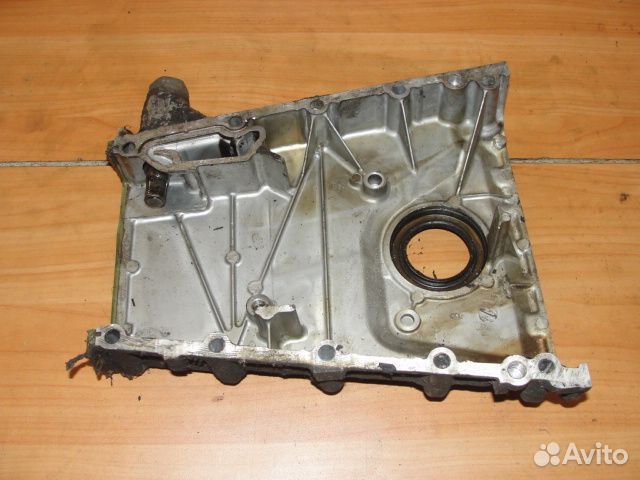 Передняя крышка мотора 3,2i 104 Mercedes w463 95г