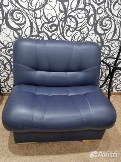 Офисное кожаное кресло бу