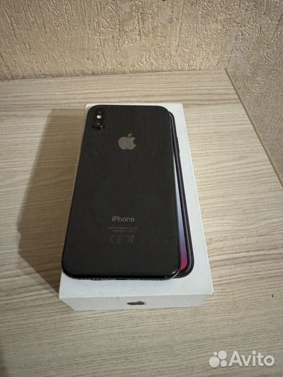 iPhone X, 64 ГБ