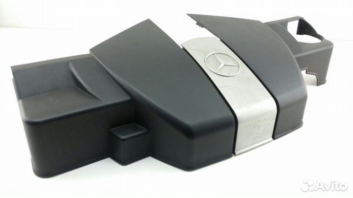 Крышка двигателя Mercedes C-Class W203 M112912