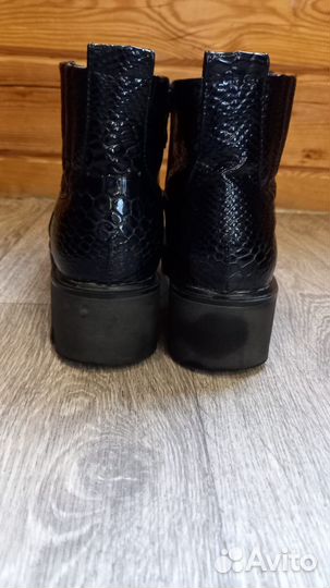 Ботинки женские демисезонные 39 размер