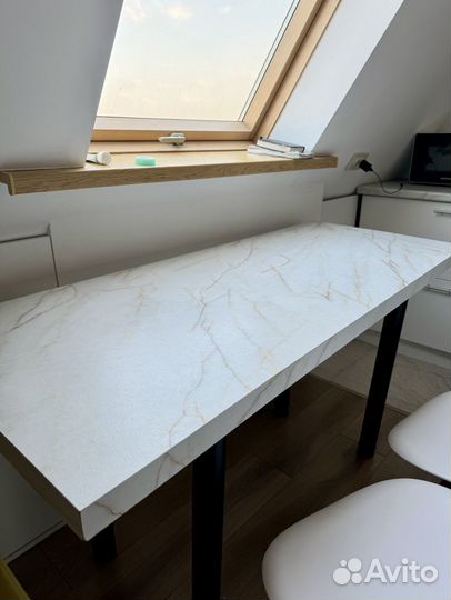 Кухонный стол