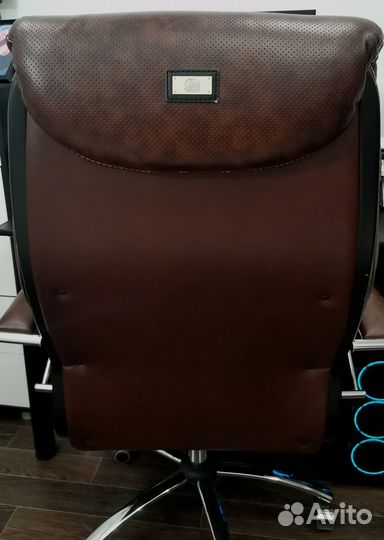 Стул компьютерный (кресло руководителя)