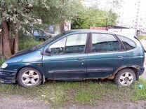 Renault Scenic 1.6 MT, 1998, битый, 250 000 км, с пробегом, цена 70 000 руб.