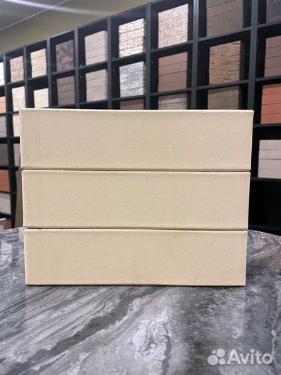 Кирпич лицевой слоновая кость рустик Строма 1нф