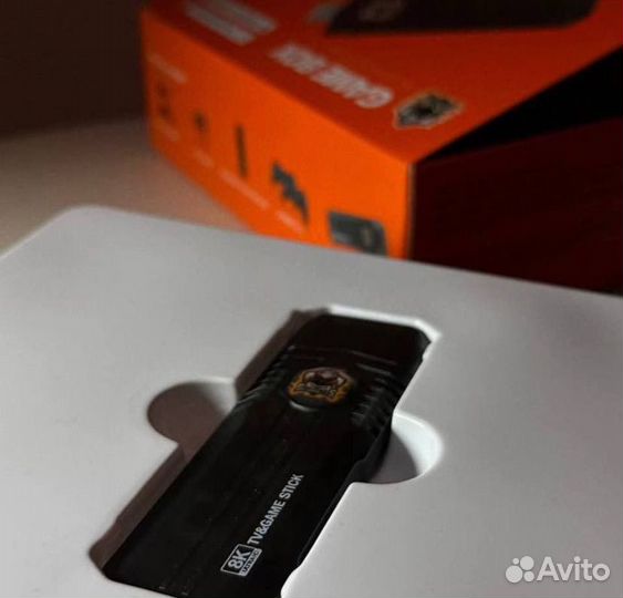 Игровая консоль