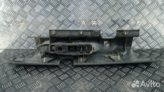 Фонарь задний левый nissan primastar X83 (XDN07MX0