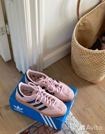 Adidas Spezial pink colour