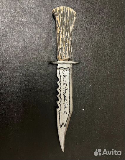 Демонский нож из сверхъестественное из дерева