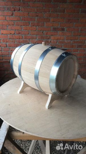 Дубовые бочки для спиртных напитков