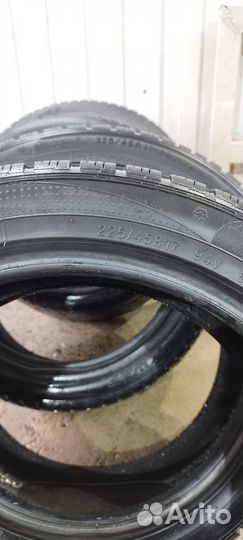 Kumho 954 2.25/45 R17 26L
