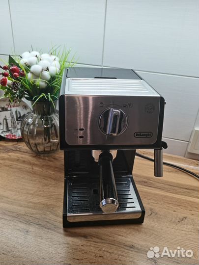 Рожковая кофеварка DeLonghi ECP 33.21