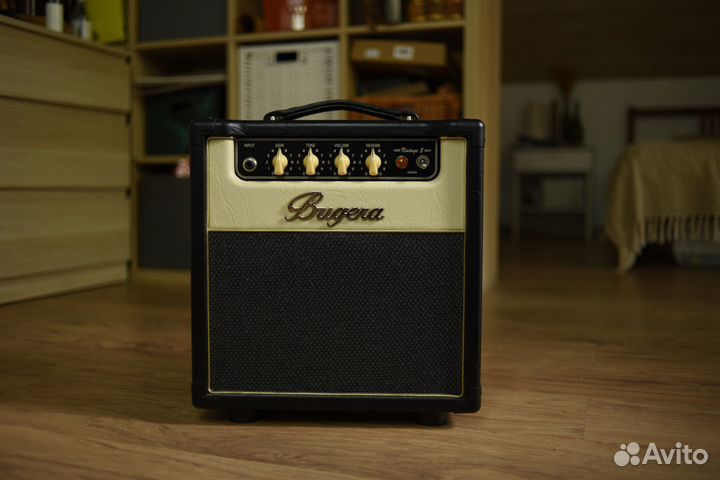 Комбик Bugera V5