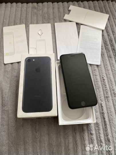 iPhone 7, 32 ГБ