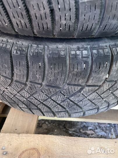 Pirelli Ice Zero 225/55 R17 101Y