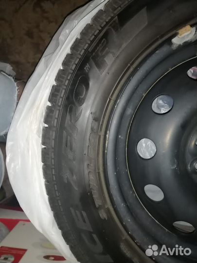 Pirelli Ice Zero 2.25/4.5 R4