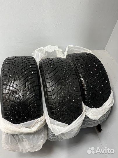 Nokian Tyres Hakkapeliitta 8 SUV 285/60 R18 116T