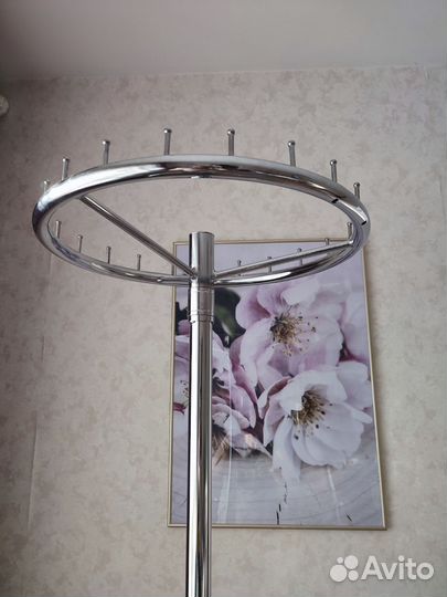 Вешалка напольная