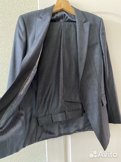 Школьный костюм