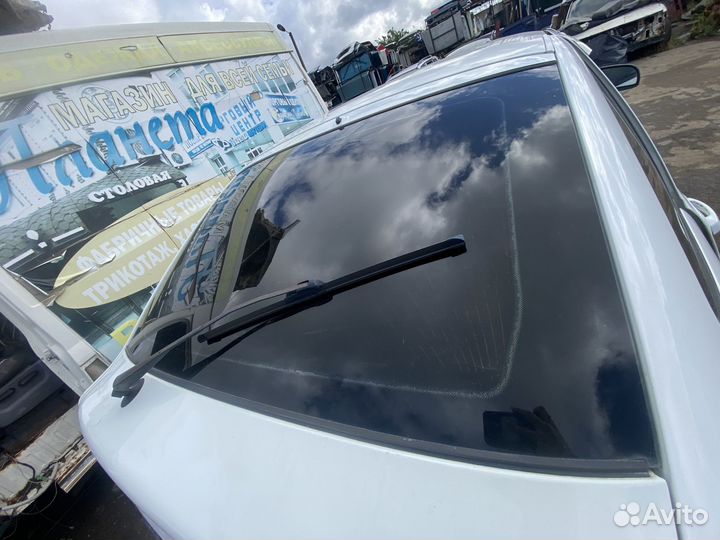 Заднее стекло LADA Priora