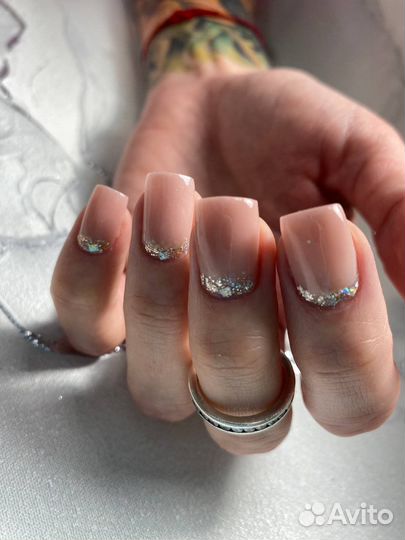 Маникюр и педикюр